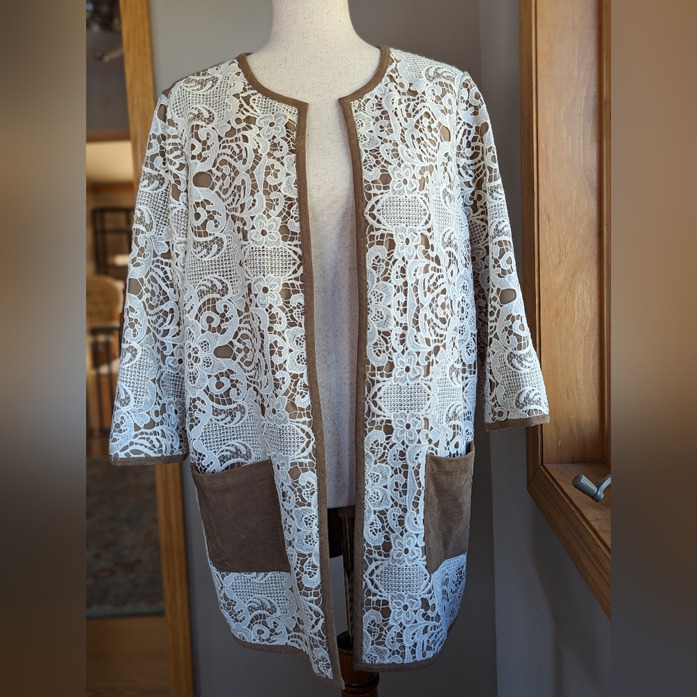 Chicos Jacket Faux Suede Lace Overlay Duster Open Front Tan Ivory Excellent Sz 2